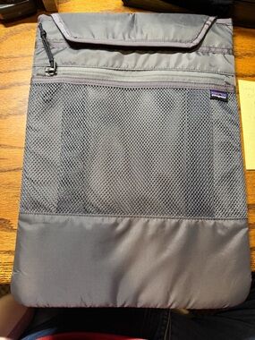Patagonia Gray Laptop Tablet Sleeve Travel Case Pockets 15"x11"